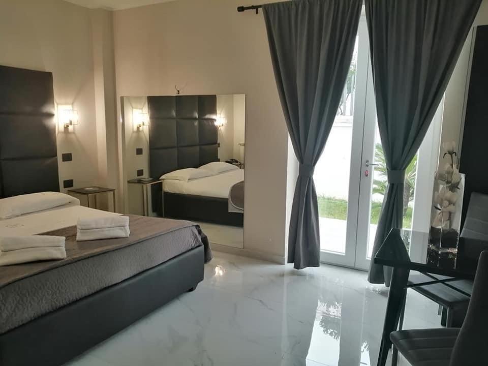 Hotel Elite Varcaturo Extérieur photo